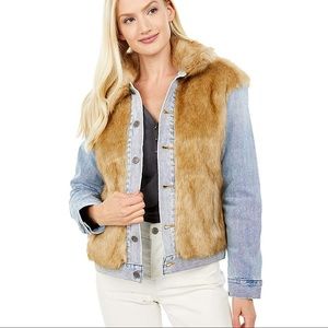 🔥🔥🔥 Levi's Premium OVERSIZED FUR TRUCKER JACKET